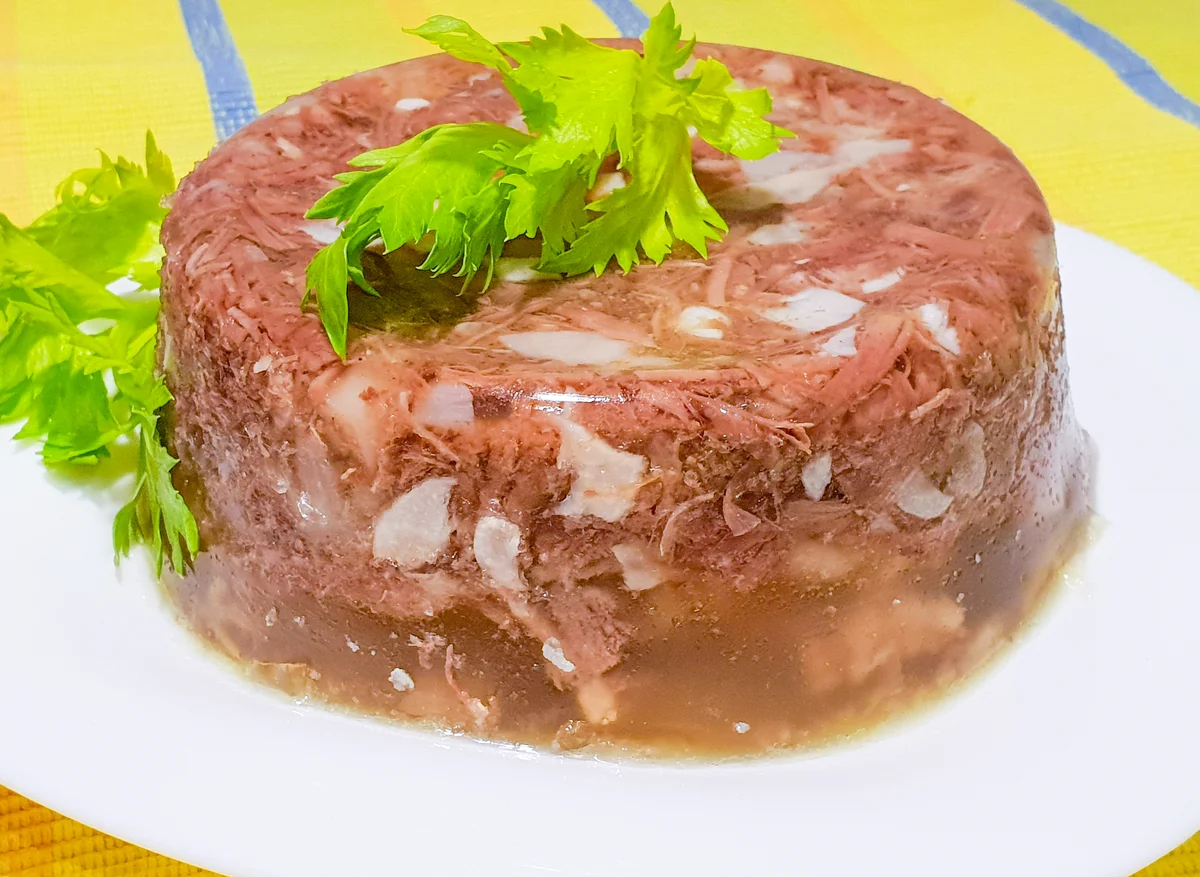 Мясо заливное